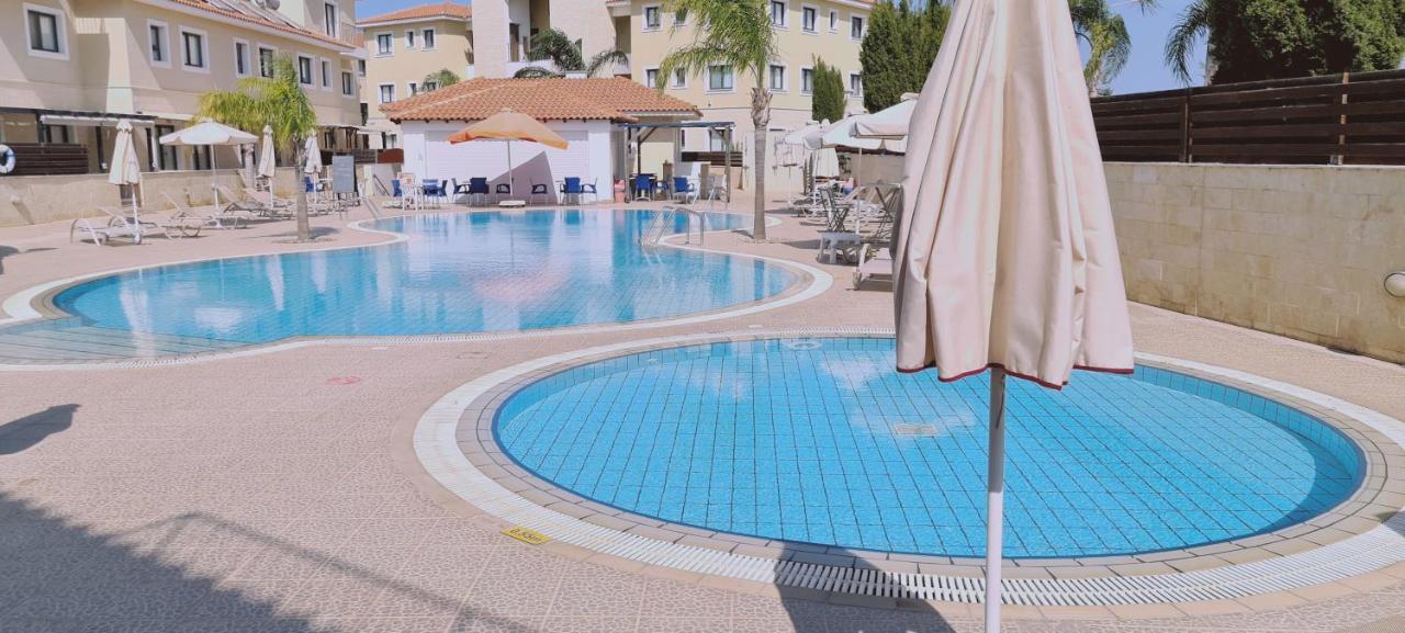 Stay Kyklades Resort & Spa Paralimni Esterno foto