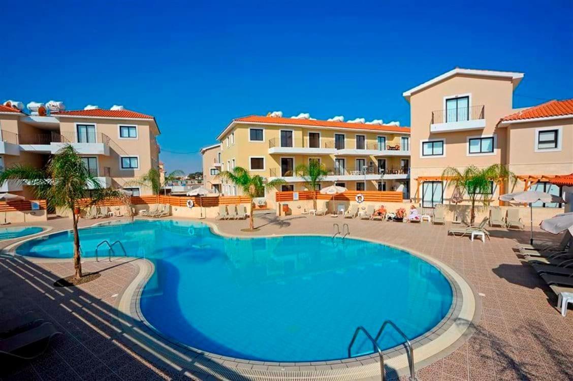 Stay Kyklades Resort & Spa Paralimni Esterno foto